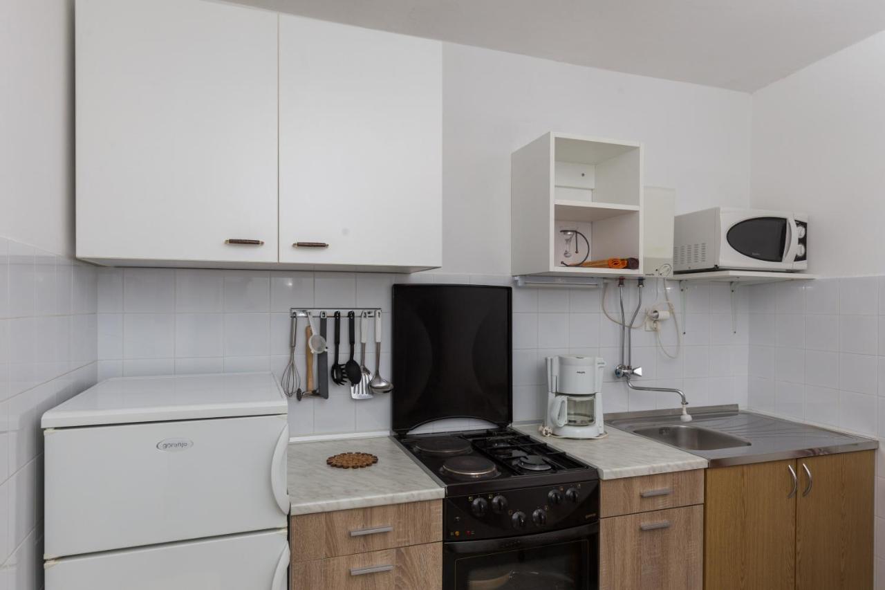 Apartments Miskovic Donje Celo Chambre photo